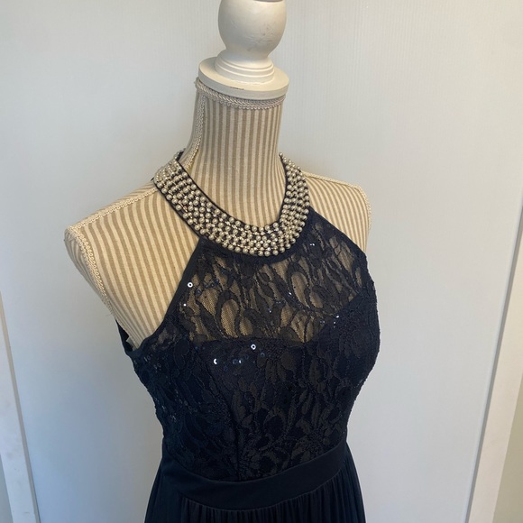 Medium - Evening or prom dress - nwt - Picture 4 of 5